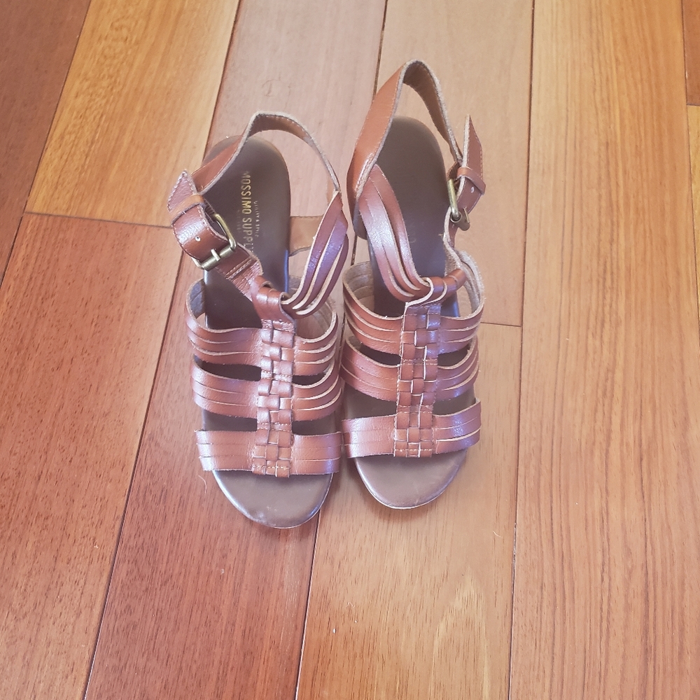 Tan Wedges